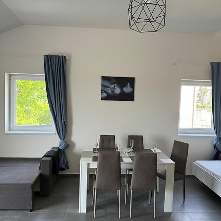 Apartman Byt 75M2 Klid Priroda Pro Rodinu Praha Eksteriør bilde