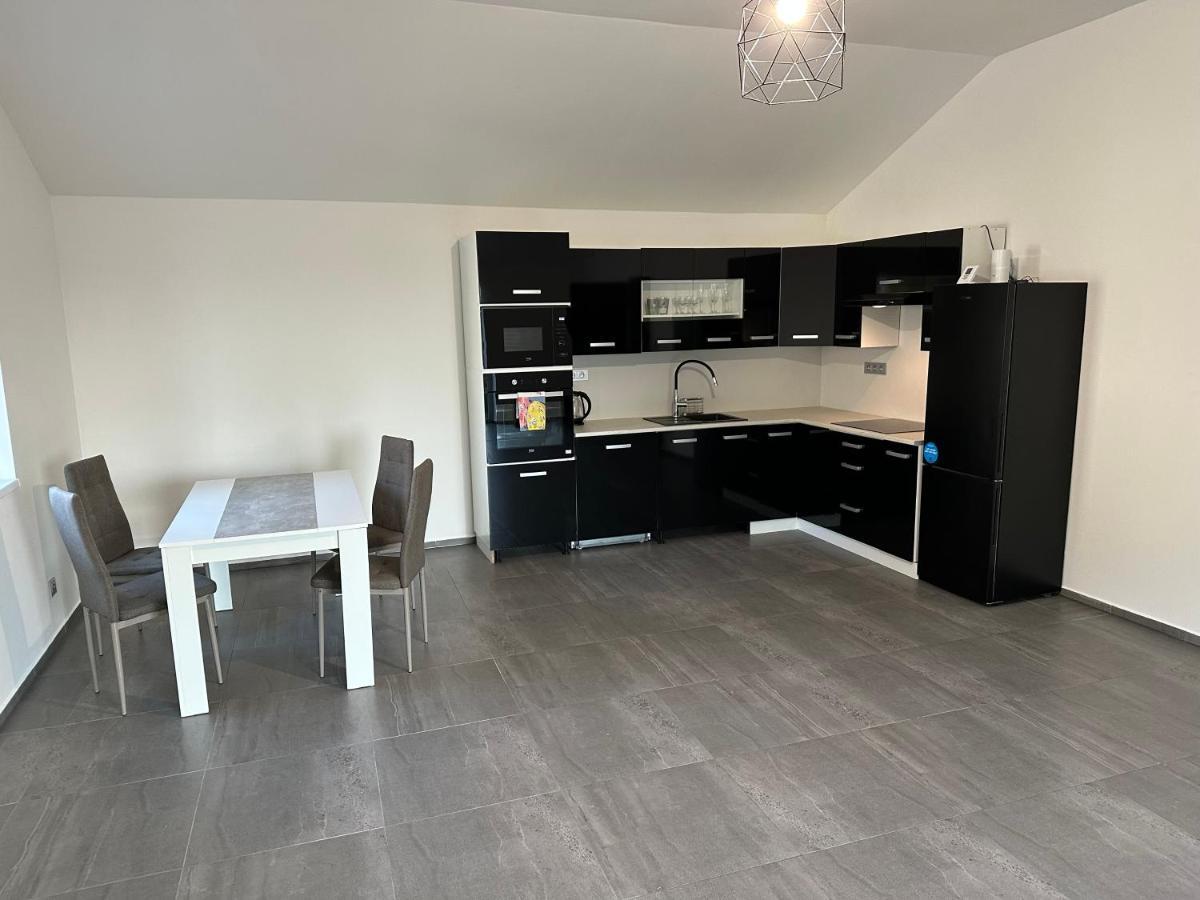 Apartman Byt 75M2 Klid Priroda Pro Rodinu Praha Eksteriør bilde