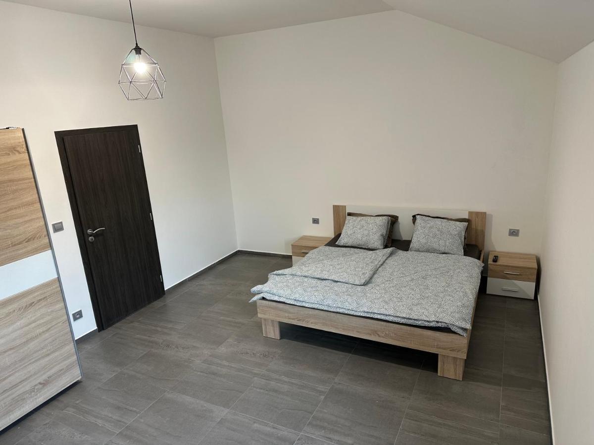 Apartman Byt 75M2 Klid Priroda Pro Rodinu Praha Eksteriør bilde